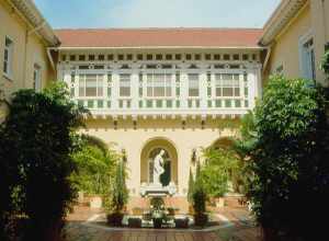 The garden courtyard of Whitehall — Palm Beach, Florida.  

A 55-room mansion in Palm Beach, Florida, built by Henry Flagler in 1900-1902.
Present day museum.