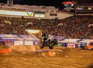 MonsterJam_2-21-15-7090