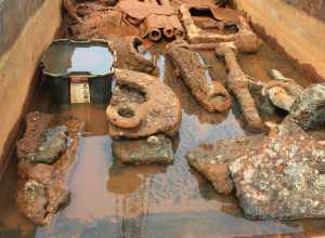 As part of the mechanized phase of the CSS Georgia’s recovery, archaeologists are using a five-finger style grapple to raise large clumps of the remaining artifacts from the bottom of the Savannah River. 

Photo courtesy of Paul Hankins, Donjon