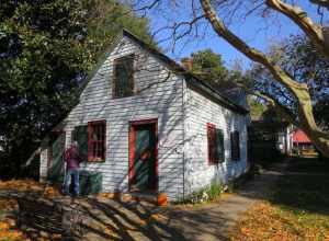 Thompson Country Store c. 1800