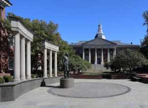 Thurgood Marshall statue and Maryland State House