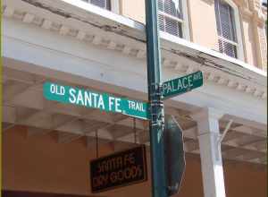 (1 in a multiple picture set)
The Plaza de Santa Fe, NM is a very historic spot, but it is hard to capture it in pictures. It sits at the junction of the Old Santa Fe Trail and Palace Ave, which reminds one that at one time the Spanish owned this