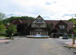 Lakemont Casino, Altoona, Pennsylvania


Camera location40° 28′ 07.7″ N, 78° 23′ 41″ W   View this and other nearby images on: OpenStreetMap 40.468806;  -78.394722
