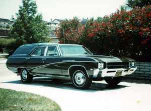 This was our family car soon after my Dad bought it in the mid-1970s, maybe around 1976.  It was a gorgeous car, and it was the one I in which I eventually learned to drive.
I called it the Spaceship.
For some reason I was long under the impression