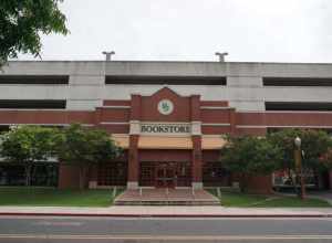 The Bookstore/5th Street Parking Garage on the campus of Baylor University in Waco, Texas (United States).
