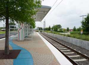 A DART Light Rail Blue Line train at Downtown Rowlett Station in Rowlett, Texas (United States).