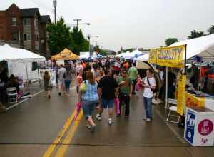 Crowd at Motor City Pride 2007 in Ferndale, Michigan