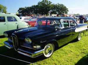 41st Annual Pantowner's
Car Show &amp; Swap Meet
St.Cloud Antique Auto Club
Benton County Fairgrounds
St.Cloud, Minnesota
August 2016

   &lt;a href="https://www.flickr.com/photos/greggjerdingen/collections/72157631550277505/"&gt;Click here for more