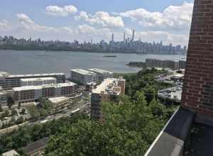 Panoramic shot of Edgewater, New Jersey, taken from the tenth floor rooftop deck of Hudson View Rehab and Care in North Bergen on July 30, 2021. 


This photo was created by Luigi Novi. It is not in the public domain, and use of this file outside of