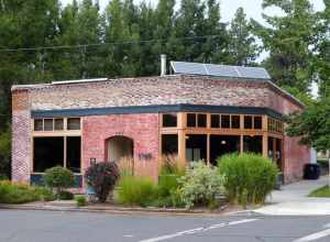 The historic G.W. Horner Store (built 1916), located at 704 Northwest Georgia Avenue in Bend, Oregon, United States, is listed as a historic resource in the Old Town Historic District, but non-contributing to the historic character of the district
