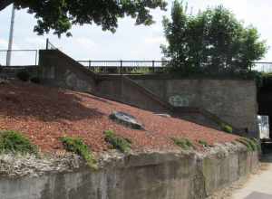 Stairs from Parker Street to the former Lawrence station in August 2012