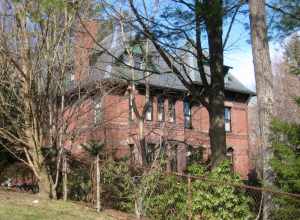 William Cook House, 71 Appleton Street, Cambridge, Massachusetts, USA. This building is listed on the National Register of Historic Places.