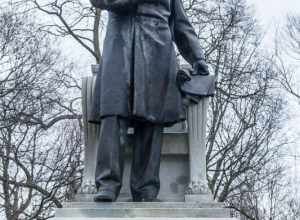 Gen. Nathaniel P. Banks statue on Waltham Common, Massachusetts. By Henry Hudson Kitson, 1909.