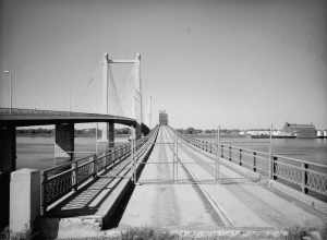 The Cable Bridge (left) and old Pasco-Kennewick Bridge (right), Washington, USA